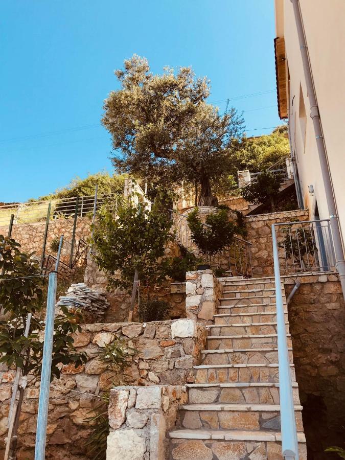 Appartamento Vila Milo Vuno Esterno foto