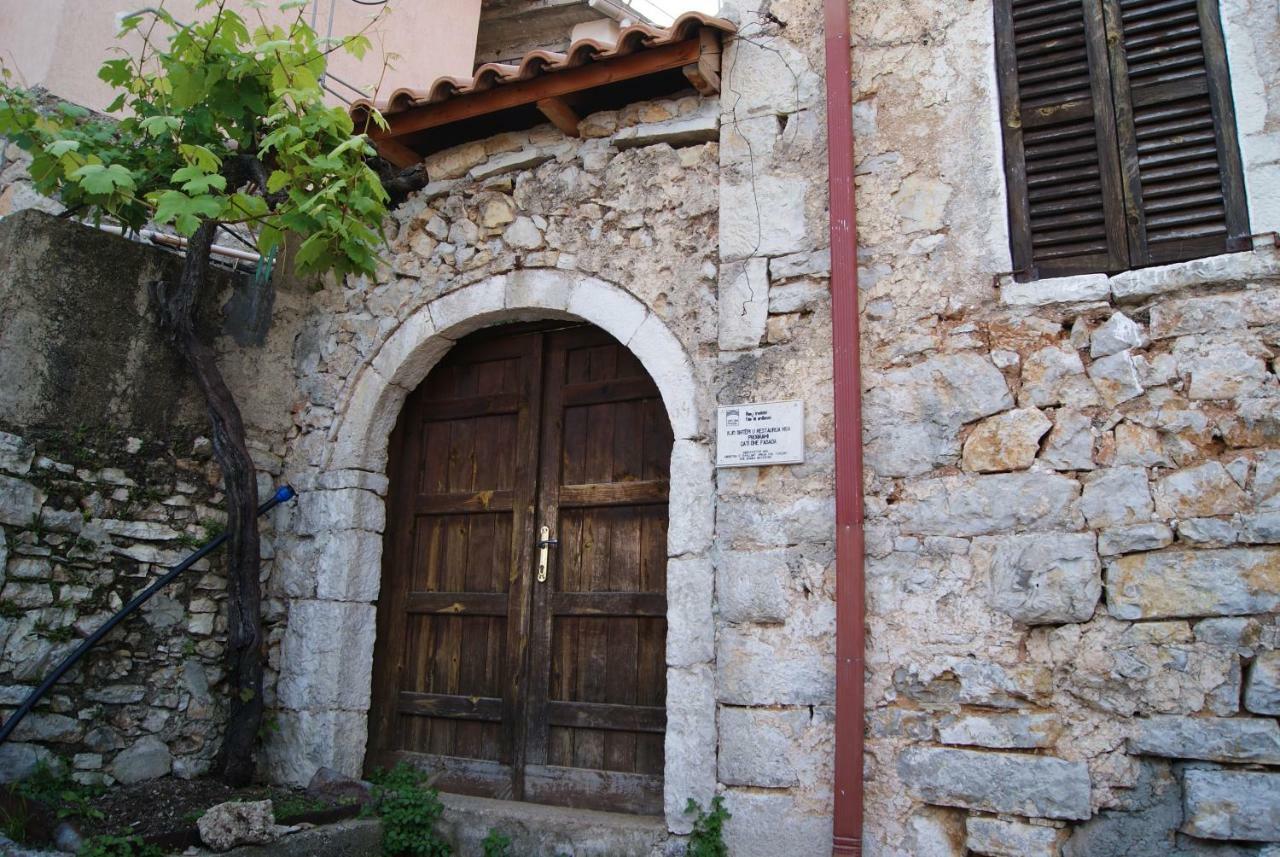Appartamento Vila Milo Vuno Esterno foto