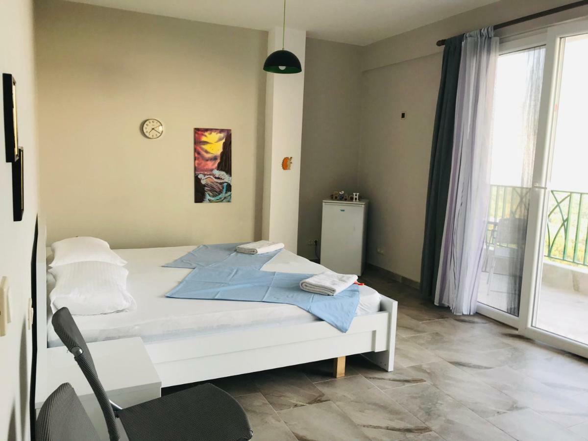 Appartamento Vila Milo Vuno Esterno foto