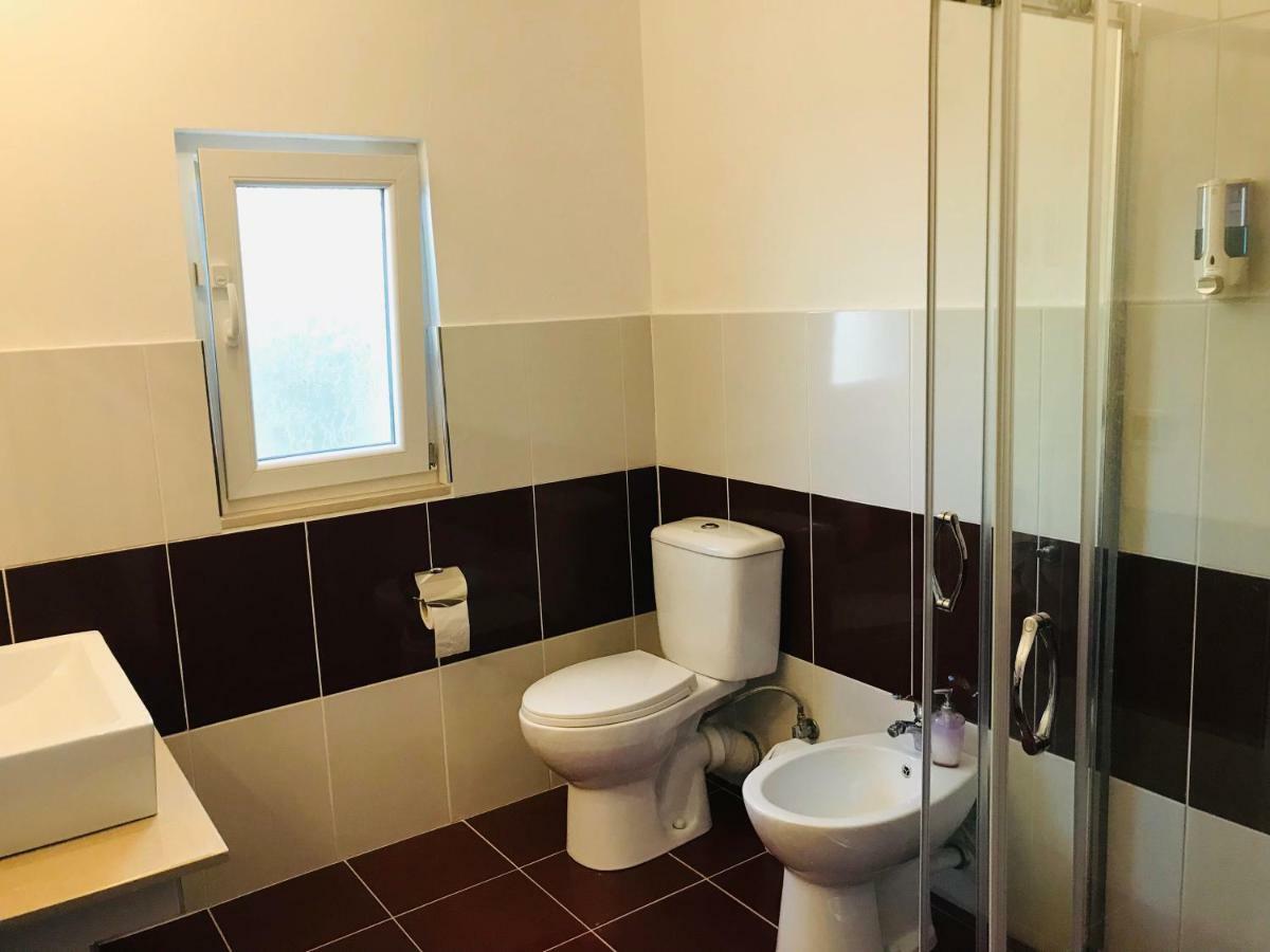 Appartamento Vila Milo Vuno Esterno foto